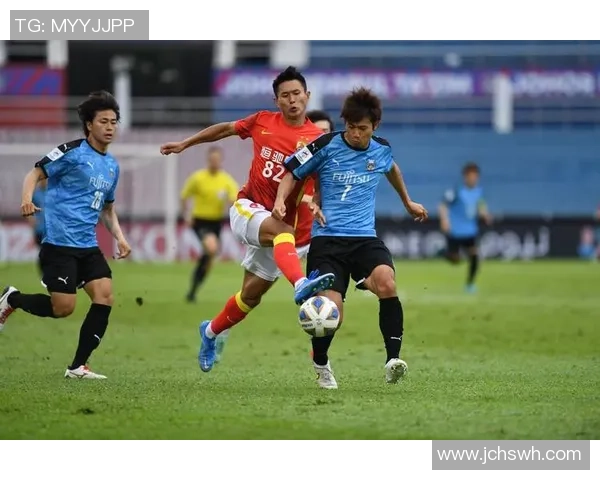 成都足球队与广州足球队赛后分析实力对比及未来展望